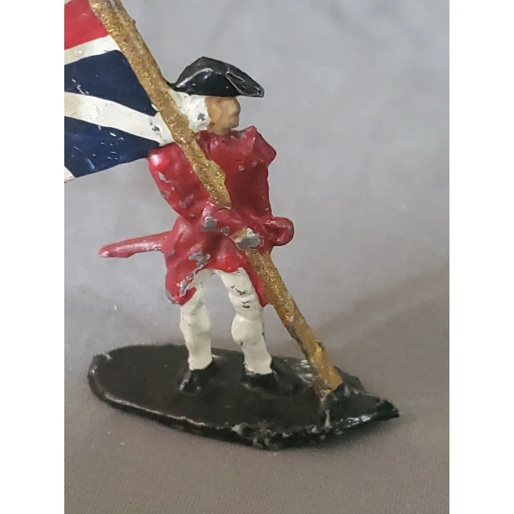 Revolutionary War British Hand Painted Flats Lead Toy Soldier Flag Bearer